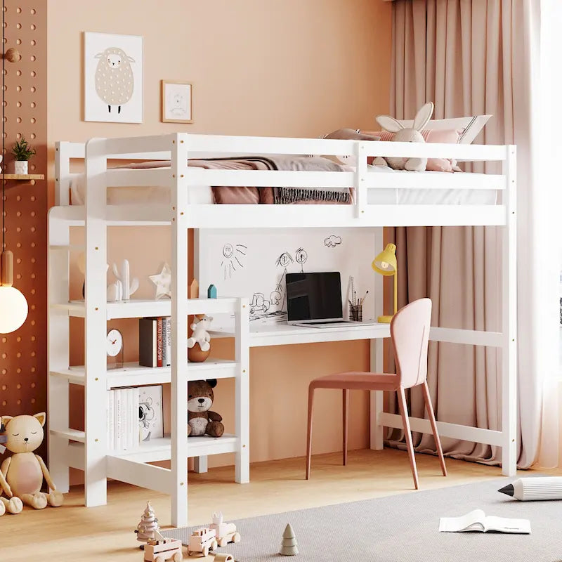 Lit mezzanine en bois avec étagères et bureau