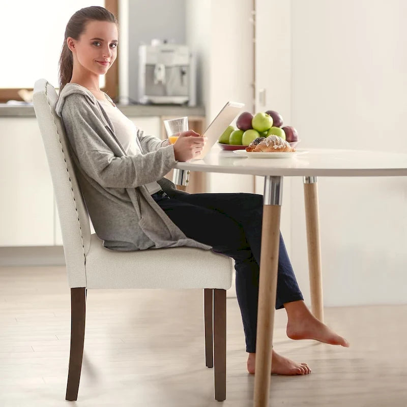 Lot de 2 chaises de salle à manger capitonnées, chaises de salle à manger modernes en tissu capitonné avec garniture cloutée et pieds en bois