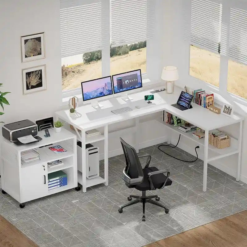 Bureau d'angle réversible avec étagères de rangement et station de charge pour bureau à domicile
